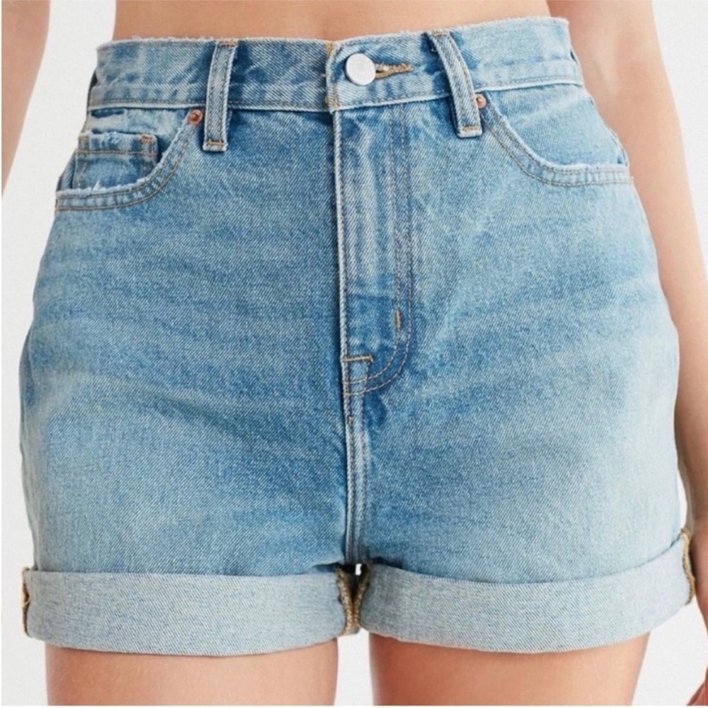 Urban Outfitters BDG Mom Shorts High Rise 32